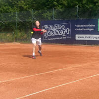 Foto 2 von 2 aus der Galerie zum Filmpost-Artikel Internationales Tennisturnier bei der ESG vom 11.05.2023