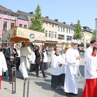 Foto 4 von 14 aus der Galerie zum Filmpost-Artikel Eine Prozession für ganz Eschweiler: Fronleichnamsfeier im Zentrum vom 08.06.2023